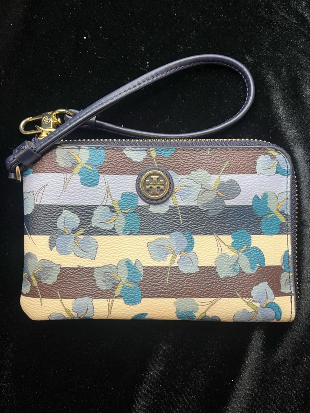 SOLD - Picture 2 of 12